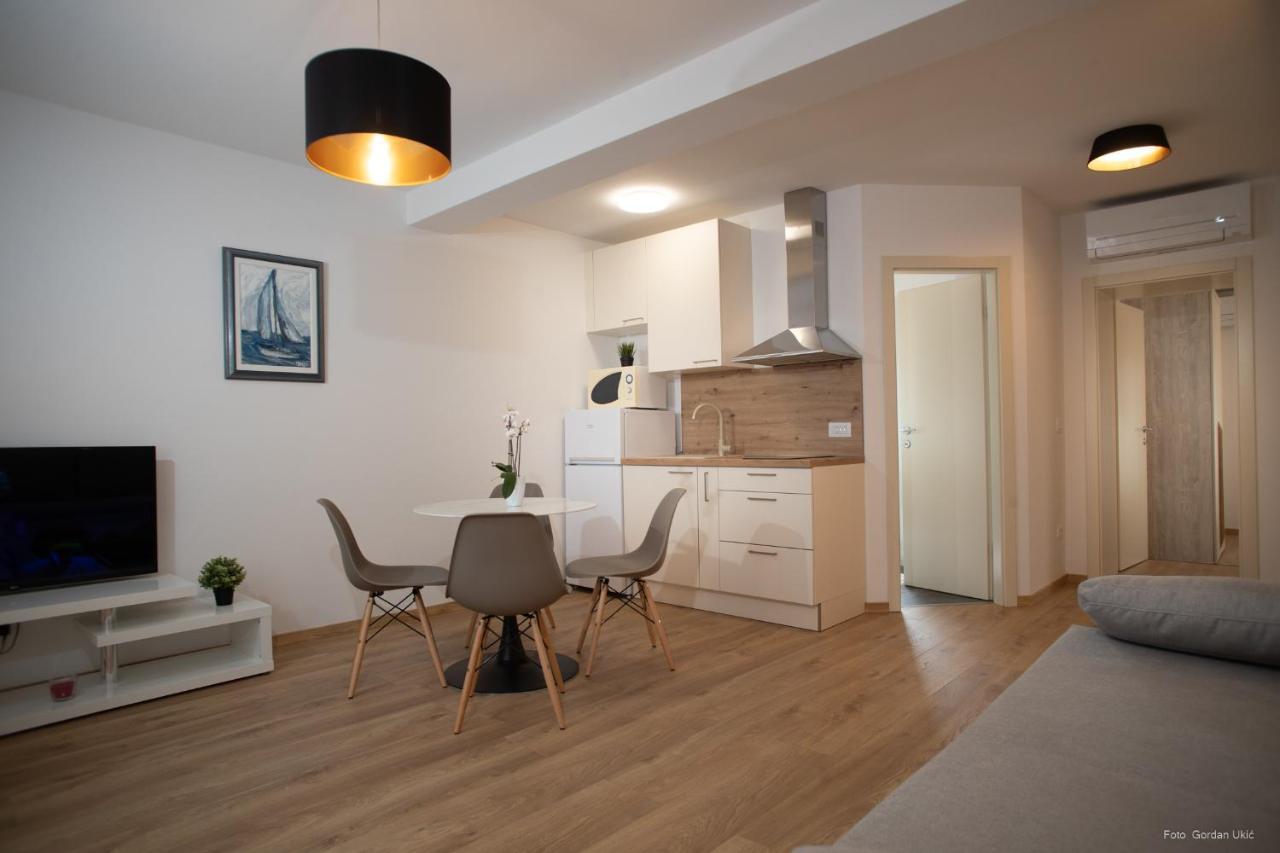 Apartments And Rooms Luan Rovinj Exterior foto